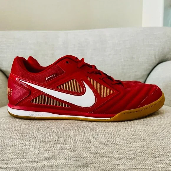 Sneakers Supreme X Gato Sb Red Supreme X Nike SB Gato Red Where To